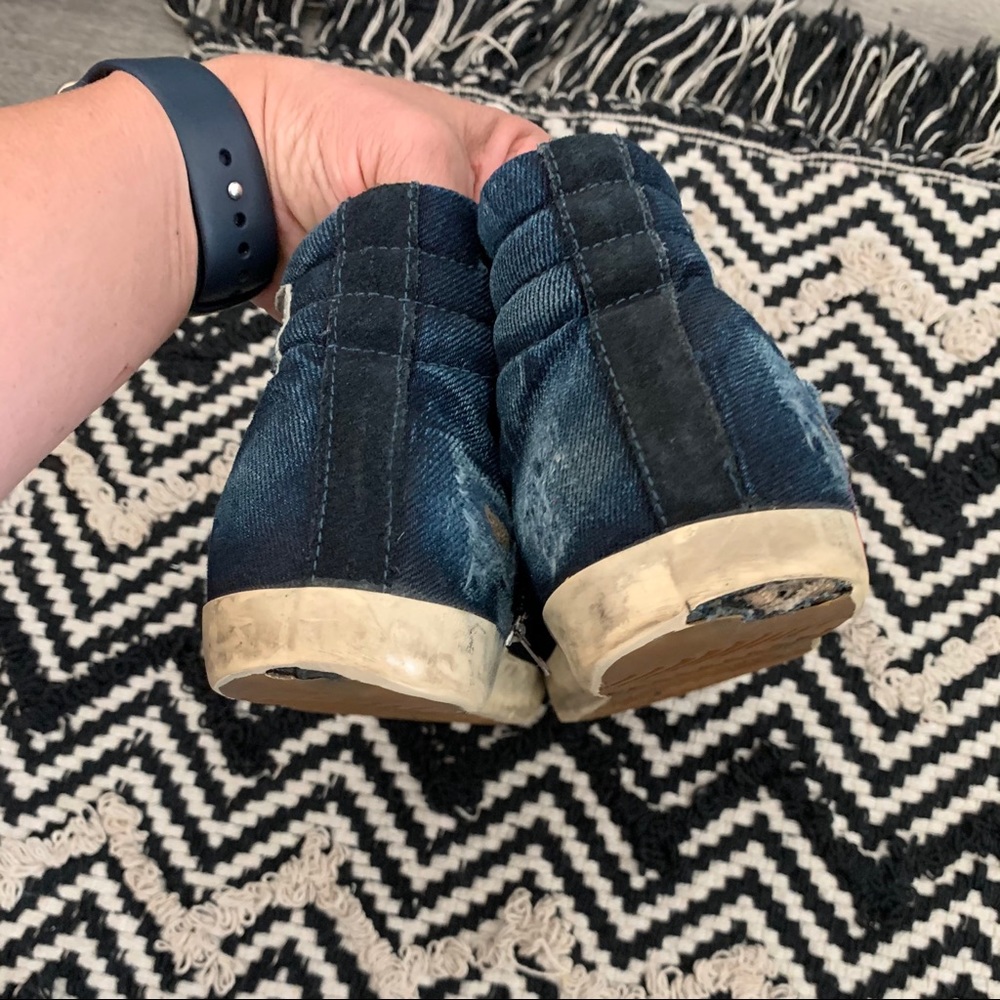 GOLDEN GOOSE
High top distressed denim sneakers - Picture 6 of 10
